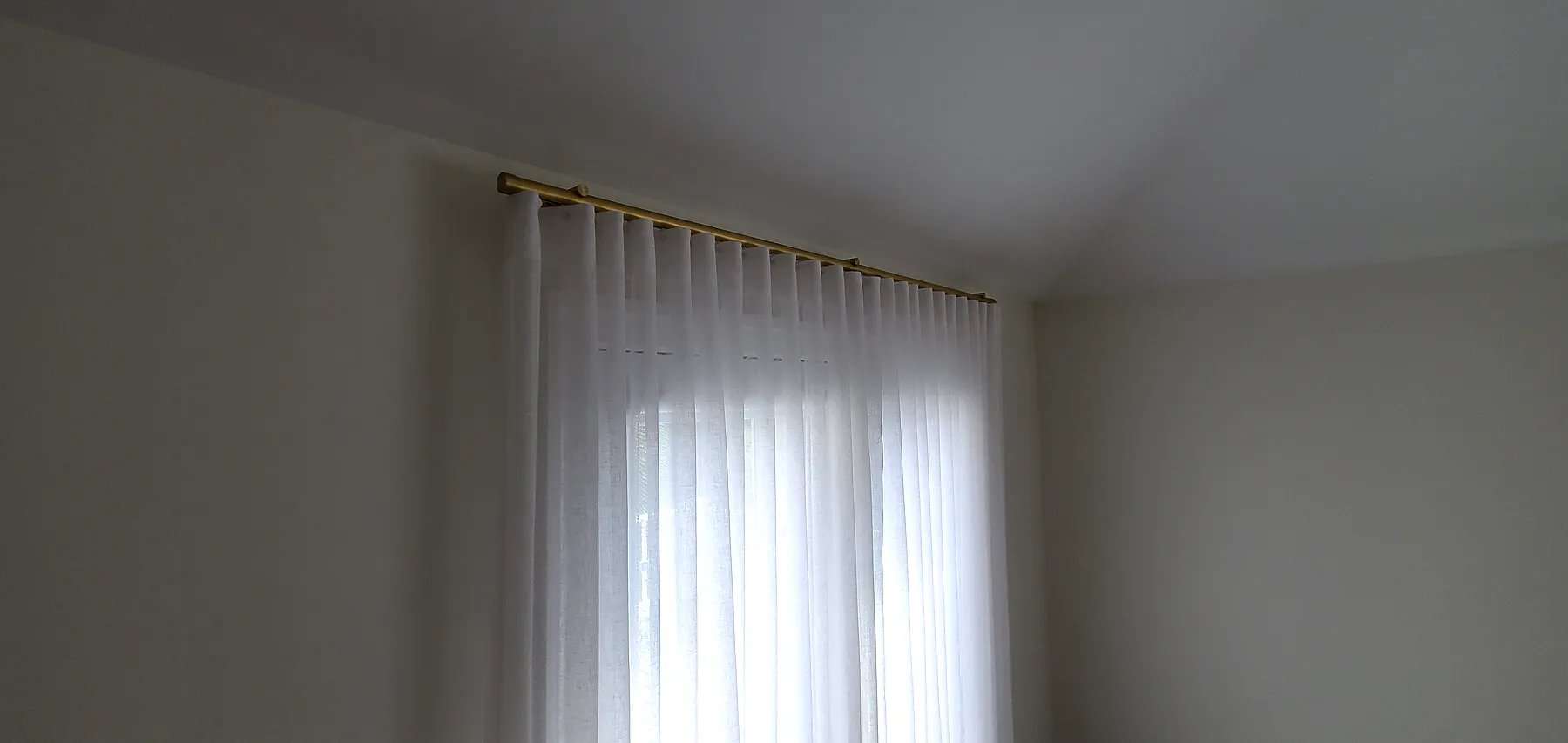 Custom Drapery & Curtains
