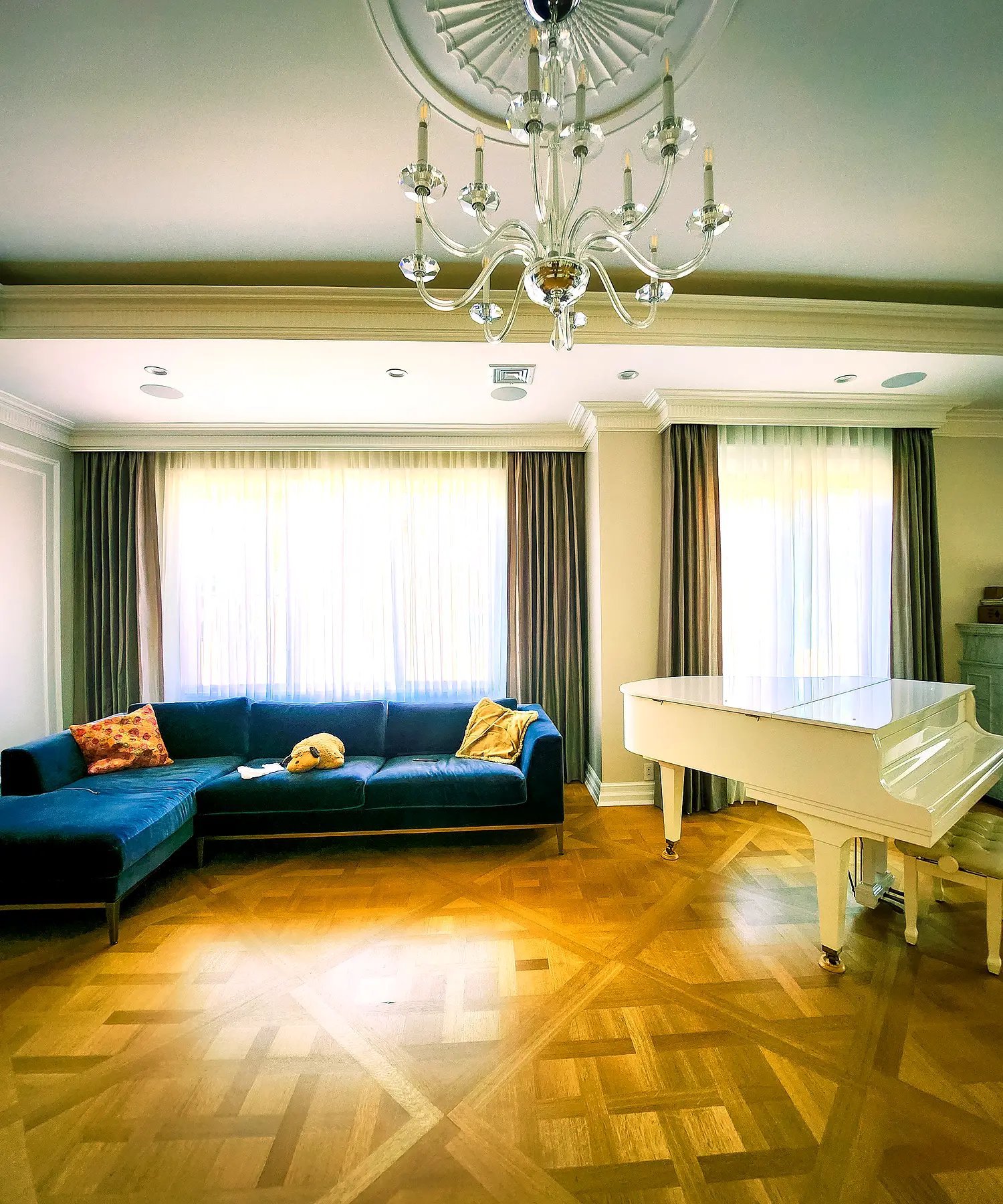 Custom Drapery & Curtains